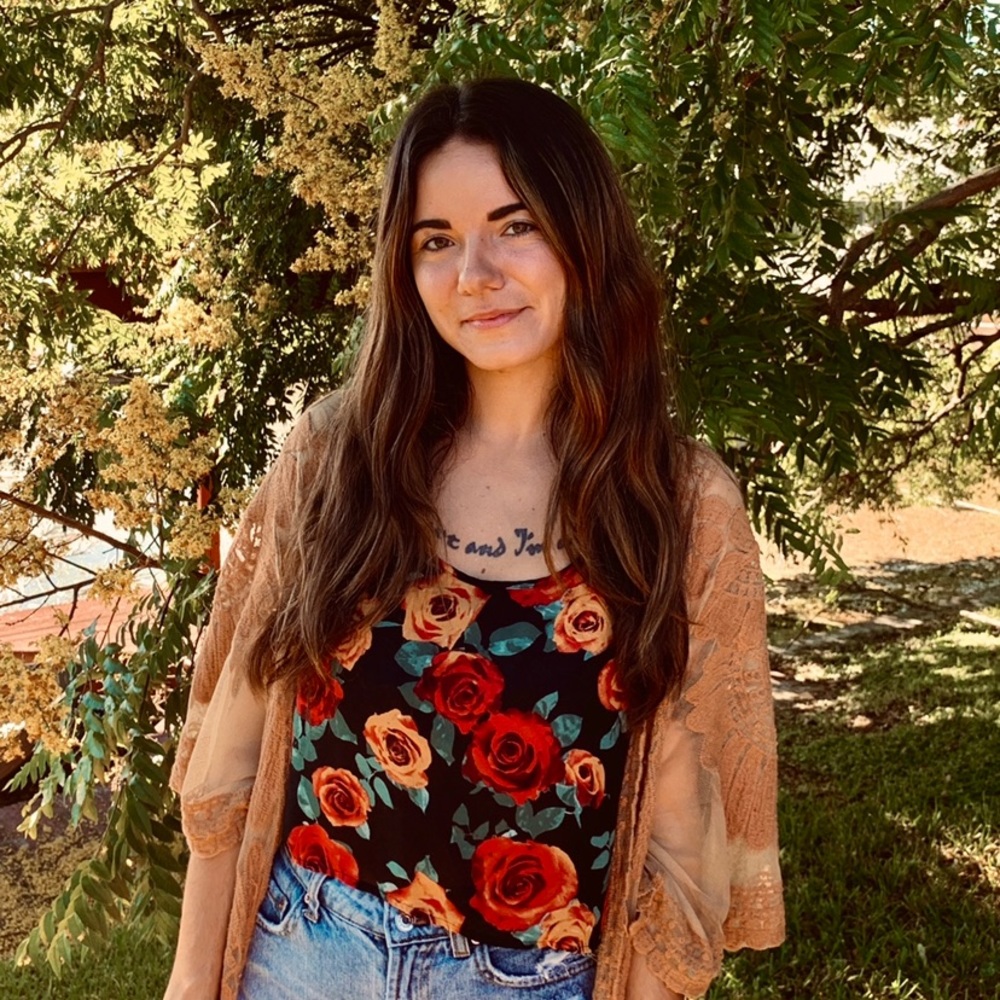 Meet your Posher, Mercedes